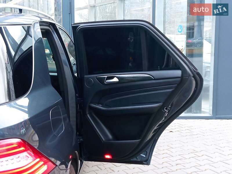 Позашляховик / Кросовер Mercedes-Benz M-Class 2014 в Одесі