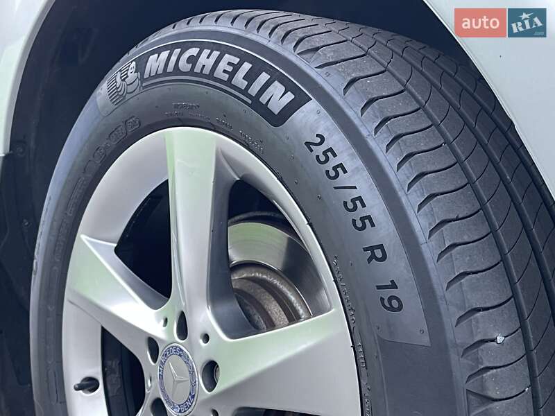 Внедорожник / Кроссовер Mercedes-Benz M-Class 2013 в Киеве