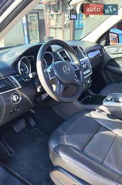Внедорожник / Кроссовер Mercedes-Benz M-Class 2015 в 