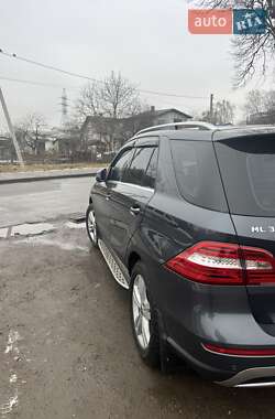 Внедорожник / Кроссовер Mercedes-Benz M-Class 2013 в 