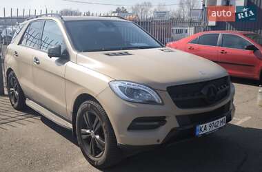 Позашляховик / Кросовер Mercedes-Benz M-Class 2013 в Києві