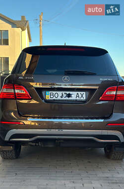 Внедорожник / Кроссовер Mercedes-Benz M-Class 2013 в 