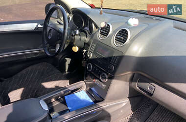 Позашляховик / Кросовер Mercedes-Benz M-Class 2006 в 