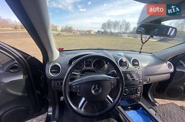 Позашляховик / Кросовер Mercedes-Benz M-Class 2006 в 