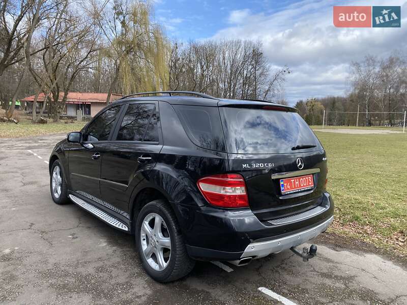 Позашляховик / Кросовер Mercedes-Benz M-Class 2006 в Рівному