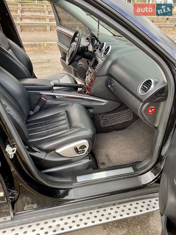 Позашляховик / Кросовер Mercedes-Benz M-Class 2006 в Рівному