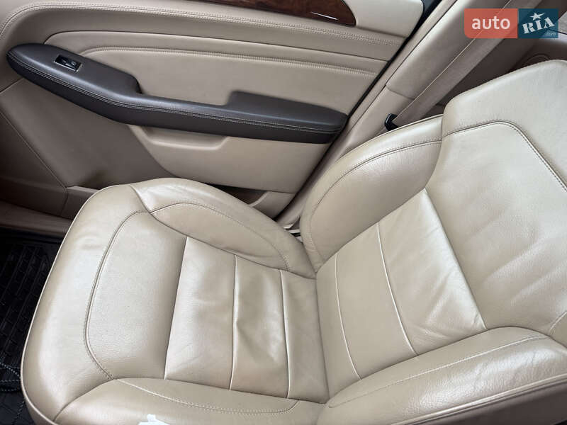 Позашляховик / Кросовер Mercedes-Benz M-Class 2012 в Чернівцях