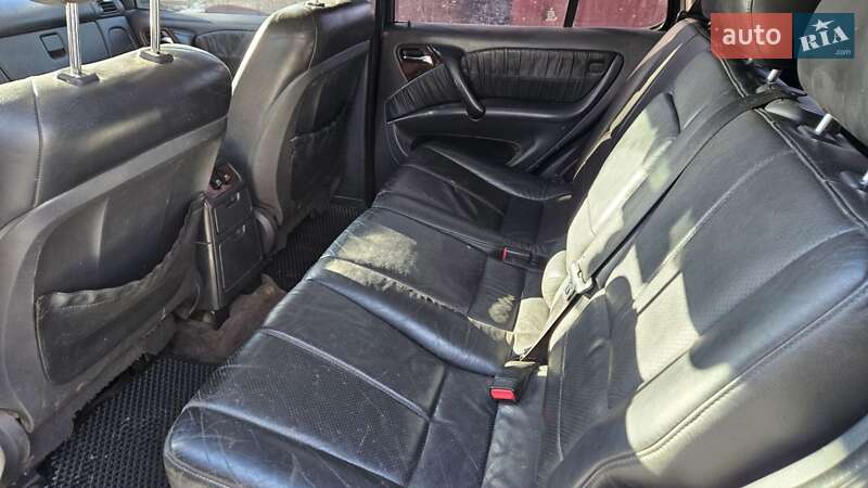 Внедорожник / Кроссовер Mercedes-Benz M-Class 2000 в Киеве