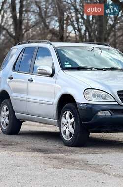Внедорожник / Кроссовер Mercedes-Benz M-Class 2004 в 