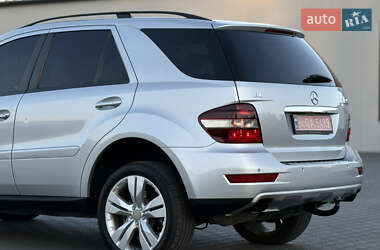 Внедорожник / Кроссовер Mercedes-Benz M-Class 2008 в 