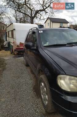 Внедорожник / Кроссовер Mercedes-Benz M-Class 1998 в 