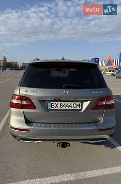 Внедорожник / Кроссовер Mercedes-Benz M-Class 2013 в 