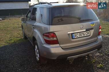 Внедорожник / Кроссовер Mercedes-Benz M-Class 2006 в 