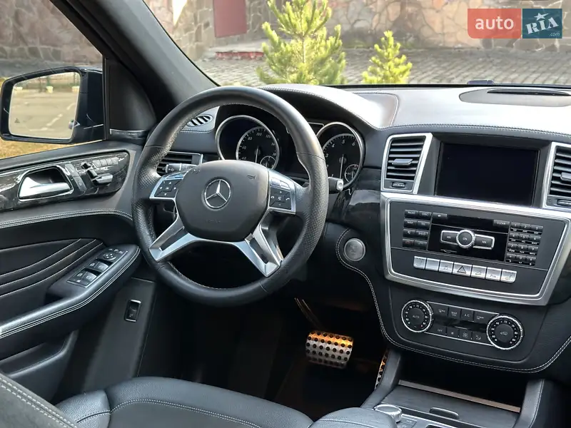 Mercedes-Benz M-Class 2012