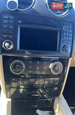 Внедорожник / Кроссовер Mercedes-Benz M-Class 2009 в 