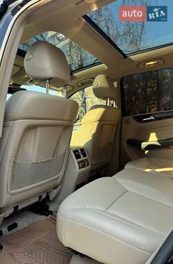 Внедорожник / Кроссовер Mercedes-Benz M-Class 2011 в 
