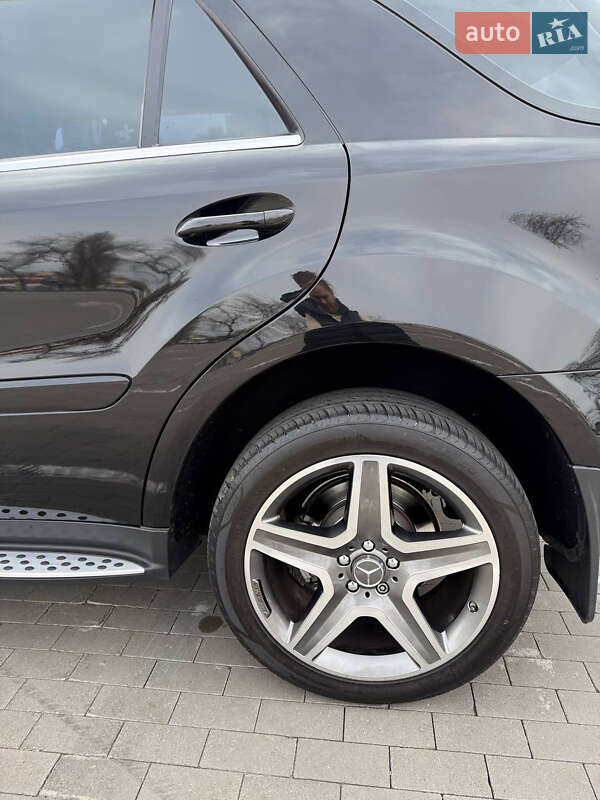 Внедорожник / Кроссовер Mercedes-Benz M-Class 2011 в Одессе