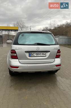 Внедорожник / Кроссовер Mercedes-Benz M-Class 2009 в 