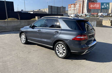 Внедорожник / Кроссовер Mercedes-Benz M-Class 2012 в 