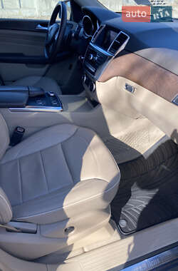 Внедорожник / Кроссовер Mercedes-Benz M-Class 2012 в 