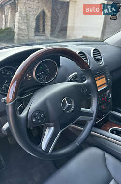 Внедорожник / Кроссовер Mercedes-Benz M-Class 2011 в 