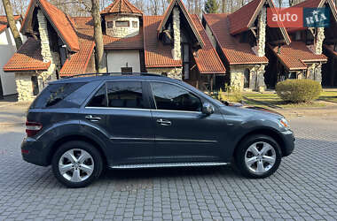Внедорожник / Кроссовер Mercedes-Benz M-Class 2011 в 