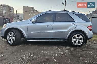 Внедорожник / Кроссовер Mercedes-Benz M-Class 2006 в 