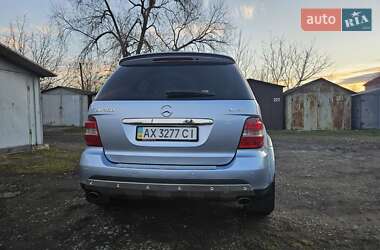 Внедорожник / Кроссовер Mercedes-Benz M-Class 2006 в 