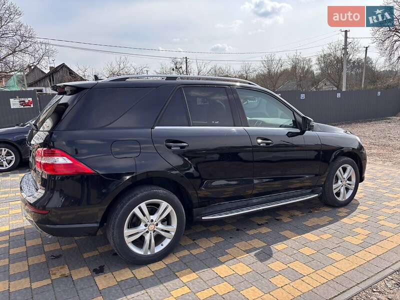 Позашляховик / Кросовер Mercedes-Benz M-Class 2014 в Львові