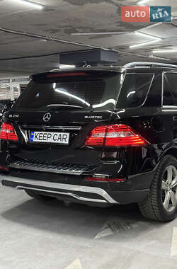 Внедорожник / Кроссовер Mercedes-Benz M-Class 2013 в 