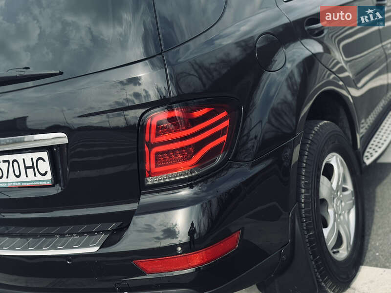 Внедорожник / Кроссовер Mercedes-Benz M-Class 2009 в Хмельницком