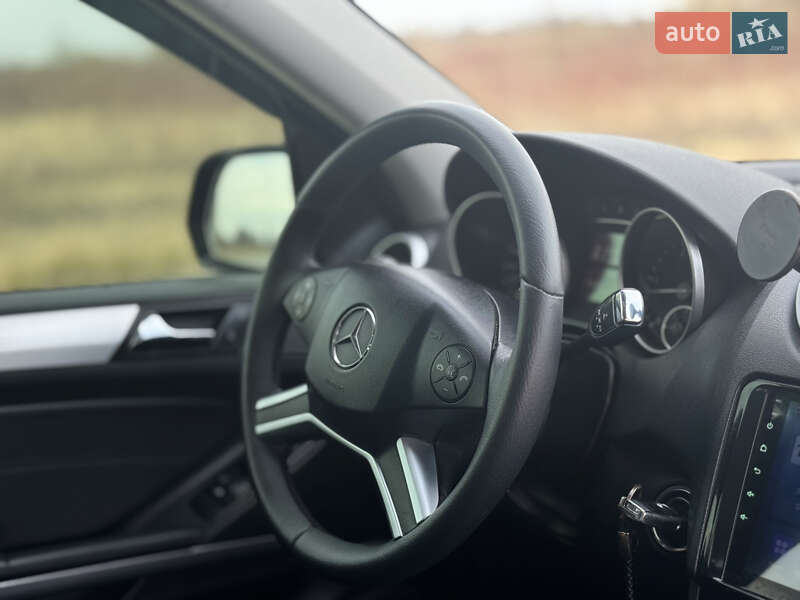 Внедорожник / Кроссовер Mercedes-Benz M-Class 2009 в Хмельницком