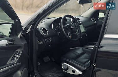 Позашляховик / Кросовер Mercedes-Benz M-Class 2009 в 