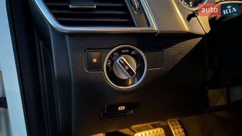 Внедорожник / Кроссовер Mercedes-Benz M-Class 2013 в Кривом Роге