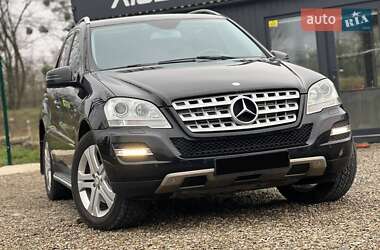 Позашляховик / Кросовер Mercedes-Benz M-Class 2011 в Стрию