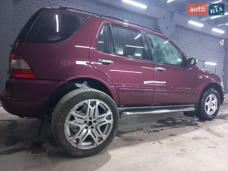 Внедорожник / Кроссовер Mercedes-Benz M-Class 1999 в Запорожье