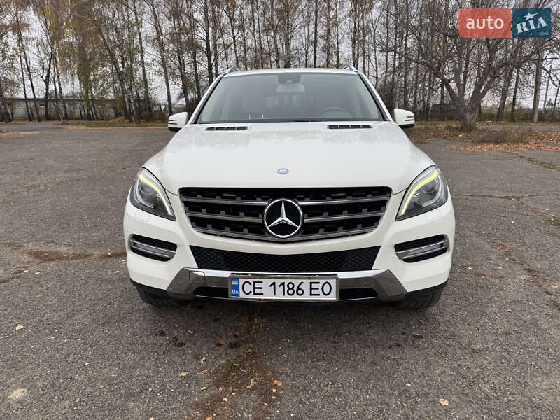 Позашляховик / Кросовер Mercedes-Benz M-Class 2012 в Чернівцях