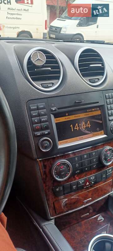 Внедорожник / Кроссовер Mercedes-Benz M-Class 2011 в Львове