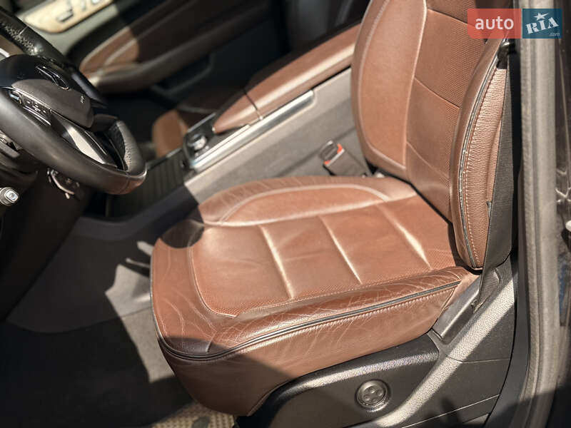 Позашляховик / Кросовер Mercedes-Benz M-Class 2013 в Києві