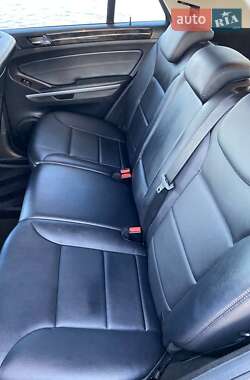 Внедорожник / Кроссовер Mercedes-Benz M-Class 2011 в 