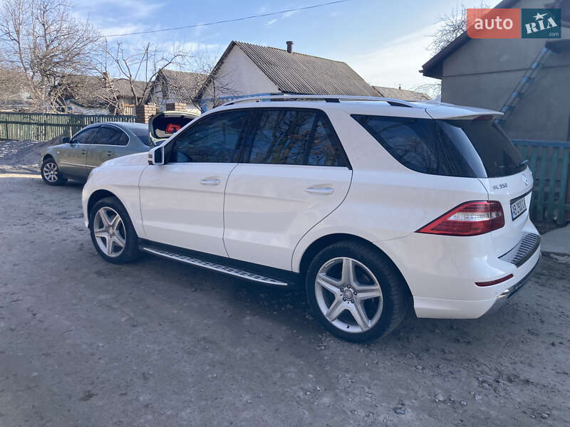 Внедорожник / Кроссовер Mercedes-Benz M-Class 2013 в Погребище