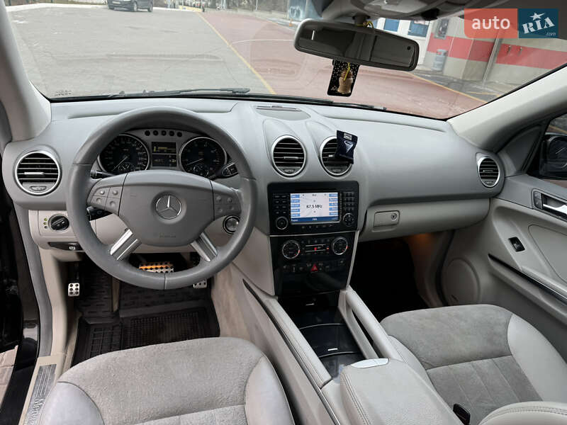 Позашляховик / Кросовер Mercedes-Benz M-Class 2006 в Києві