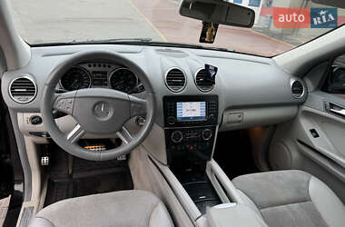 Внедорожник / Кроссовер Mercedes-Benz M-Class 2006 в 