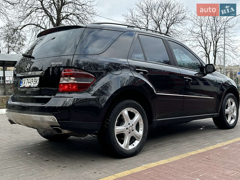 Позашляховик / Кросовер Mercedes-Benz M-Class 2006 в Києві