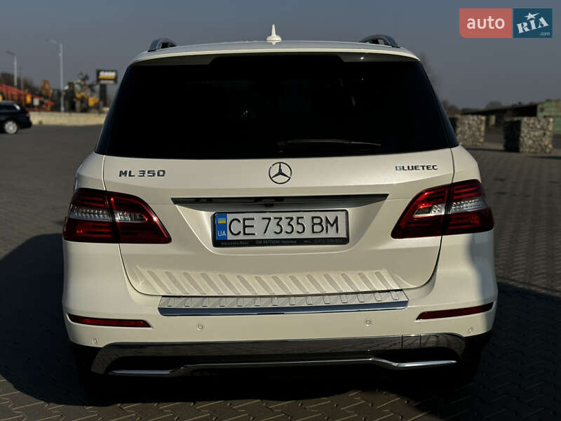 Позашляховик / Кросовер Mercedes-Benz M-Class 2012 в Чернівцях