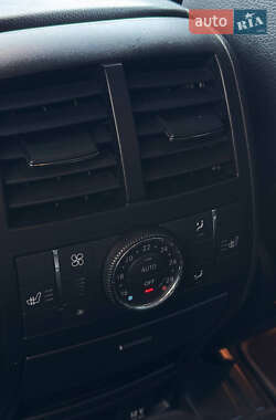 Внедорожник / Кроссовер Mercedes-Benz M-Class 2010 в 