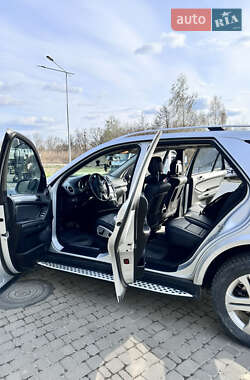 Внедорожник / Кроссовер Mercedes-Benz M-Class 2009 в 