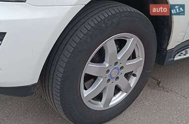 Внедорожник / Кроссовер Mercedes-Benz M-Class 2010 в 