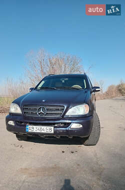 Внедорожник / Кроссовер Mercedes-Benz M-Class 2002 в 