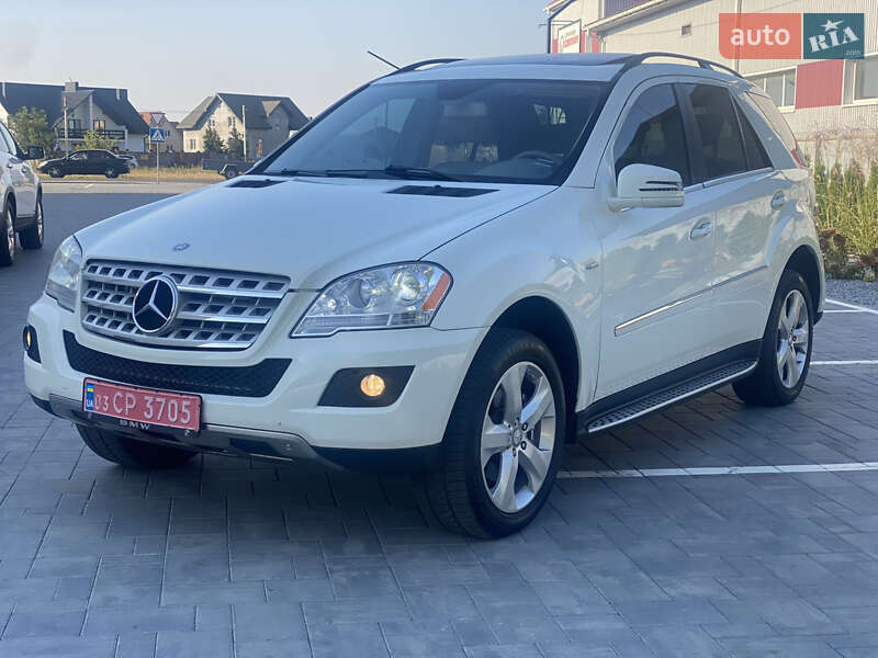 Mercedes-Benz M-Class 2011